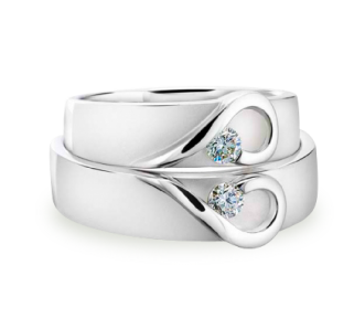 Wedding rings heart for two