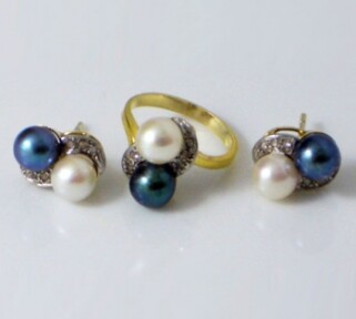 Black and White Pearls Ring and Earrings set